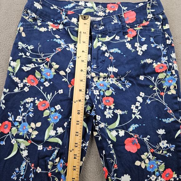 Floral Capri Pants St Johns Bay Size 8 Blue Red Garden Cottage Spring - Picture 4 of 8